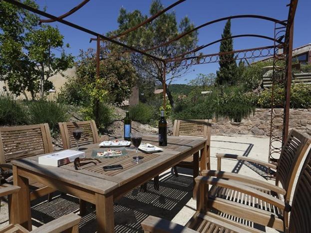 La Palombe Hotel Octon Exterior photo